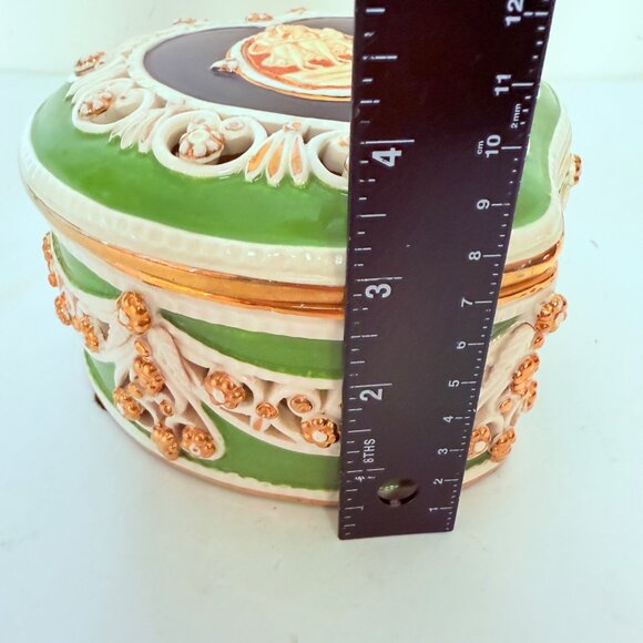 Italian Romantic Cameo Trinket Box Heart Shape Pierced Porcelain Jewelry Storage - Picture 11 of 16